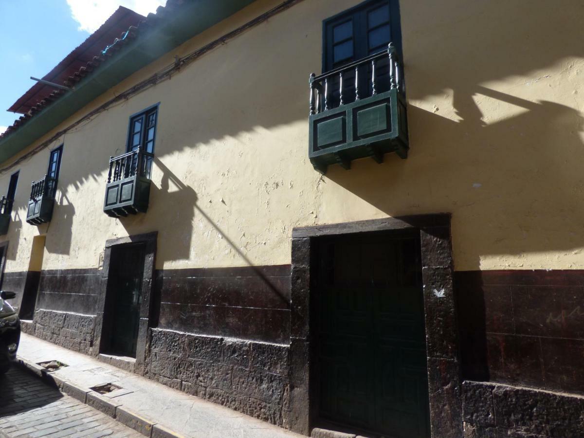 The Grasshopper Hostels Av Alta Cusco Exteriör bild